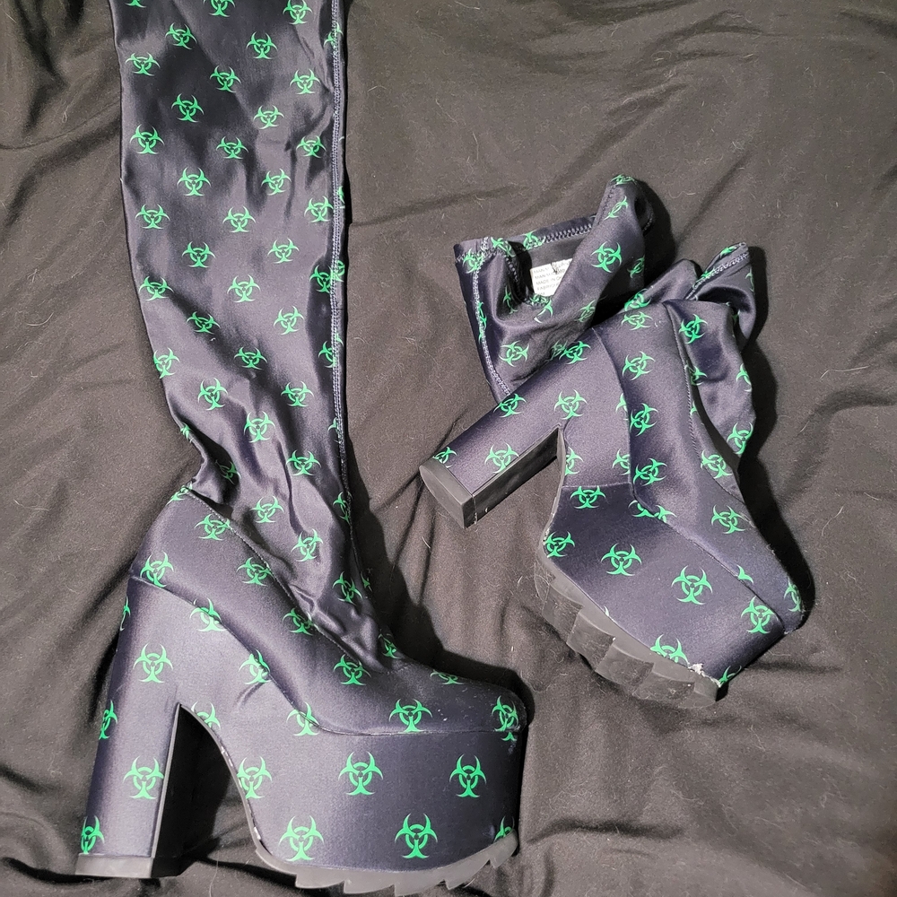 YRU - Labyrinth Toxica KNEE HIGH BOOTS